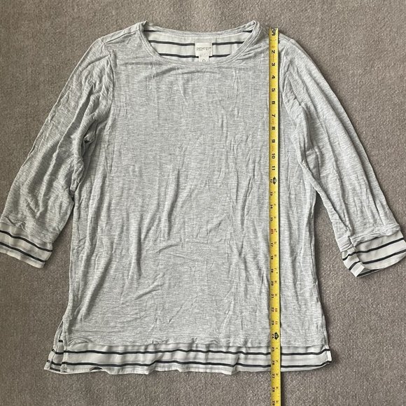 Chico's Zenergy Shirt Womens 0 (Small) Grey Sheer Cuffs and Hem Tunic Length Top - Picture 7 of 8